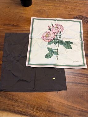 Jim Thompson Floral Cream & Brown 12x12 satin pillow case